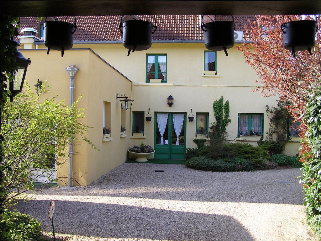Logis Auberge A La Tete De Lard La Ferté-Imbault المظهر الخارجي الصورة